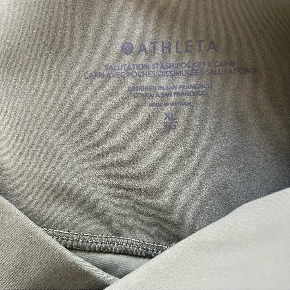 Athleta Salutation Stash Pocket II Capri Leggings XL NWT Green - Picture 8 of 10